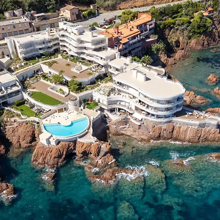 Apartment Cap Neree - French Riviera Seafront *