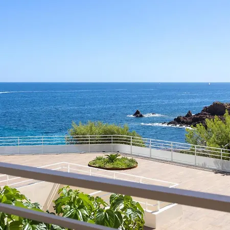 Cap Neree - French Riviera Seafront Apartament Saint-Raphaël