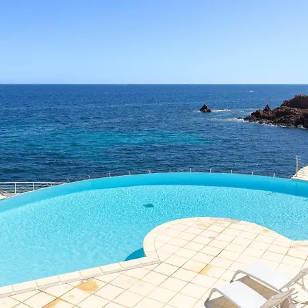 Cap Neree - French Riviera Seafront Apartament Saint-Raphaël